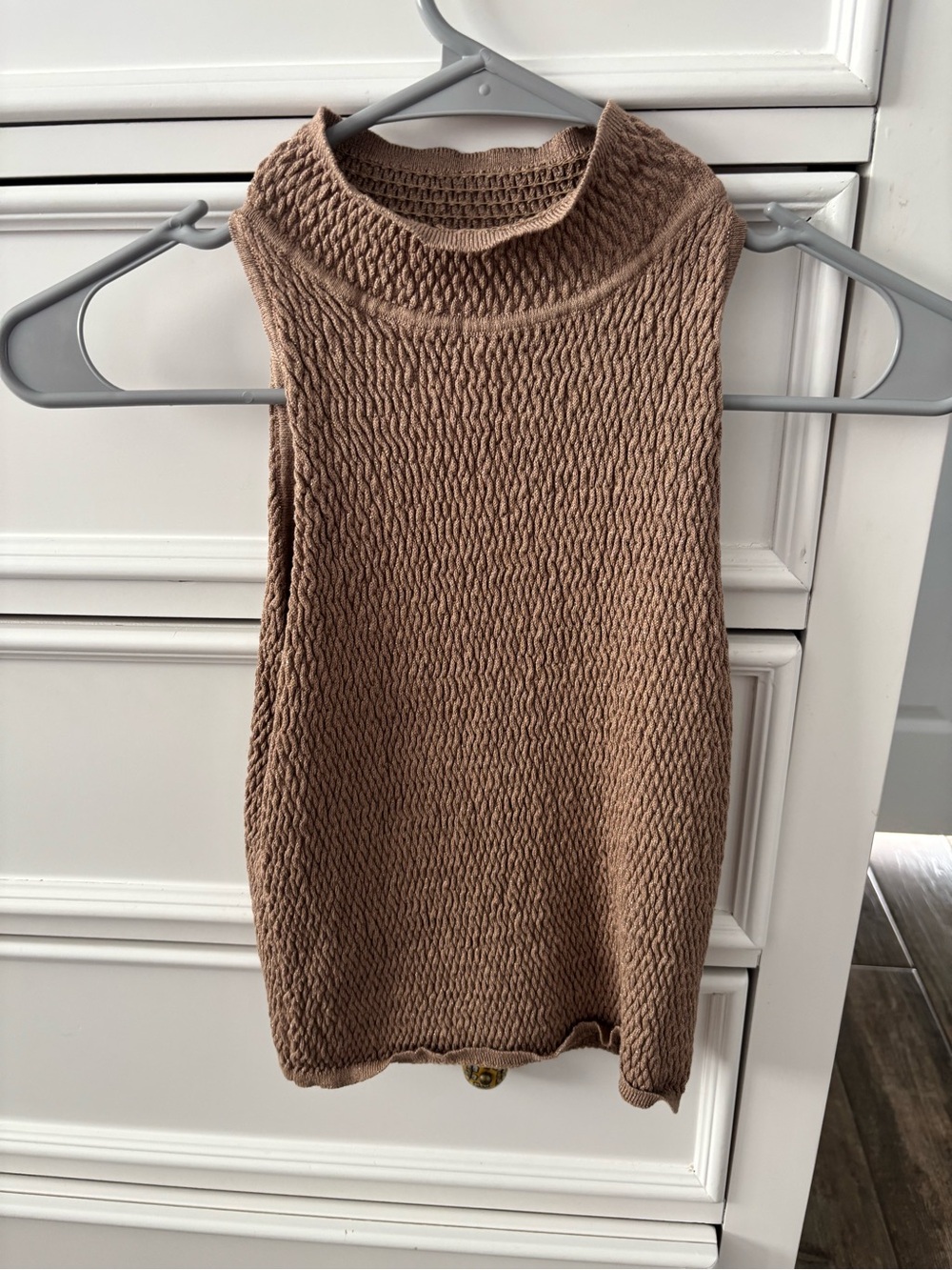 Sleeveless Knit Tank Top in Taupe